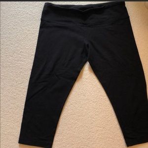 Lululemon Wonder Under Crops